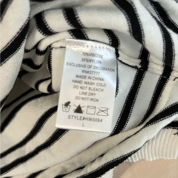 Renee C sweater - Picture 4 of 5